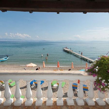 Sweet Memories Beach Houses Mesongi Luaran gambar